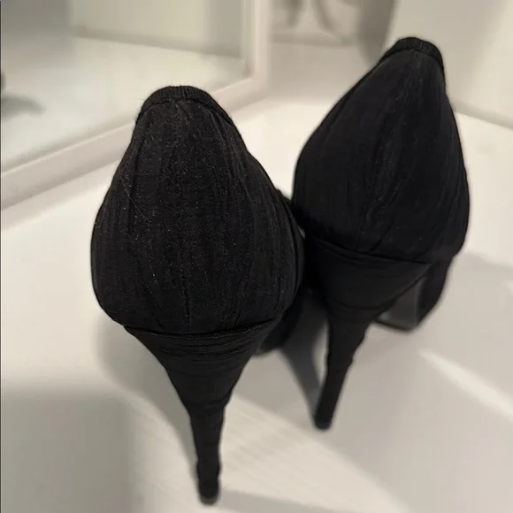 Black Peep-Toe Heels - Picture 6 of 9